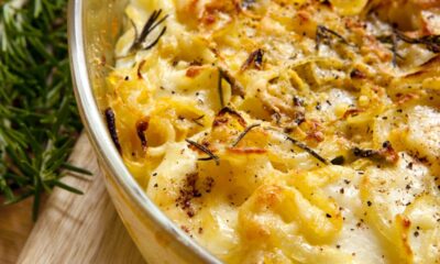 Batata gratinada simples que impressiona mais que prato de restaurante