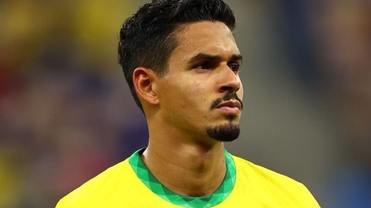 Zagueiro ex-Corinthians recebe sondagem do Palmeiras, mas recusa oferta para continuar no Catar