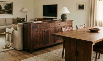A volta triunfal dos móveis de madeira escura que estão dominando as casas em 2026