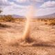 Um fenômeno curioso cria redemoinhos de poeira mesmo sem vento forte