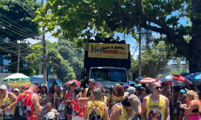 Batuke de Batom homenageia os 90 anos da Rádio Tupi no Carnaval