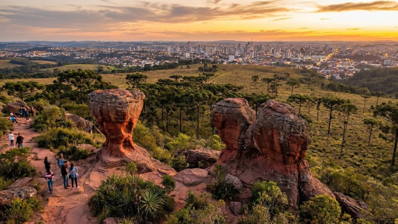 O paraíso com mais de 300 milhões de anos que surpreende ao estar em uma cidade modelo para viver bem no Brasil