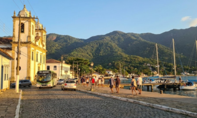 A ilha brasileira a 210 km de São Paulo que abriga uma das praias mais luxuosas em meio a natureza irresistível