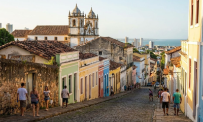 A "Veneza Brasileira" do barroco é essa cidade de 1535 que abriga o primeiro convento franciscano do país