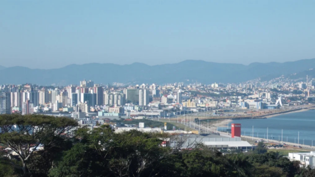 Fundada em 1750, a cidade mais antiga de SC vem chamando atenção pela beleza histórica e sossego