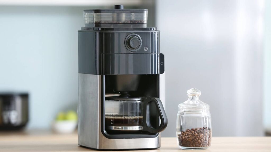 Melhores cafeteiras digitais com timer de 2026 para quem quer praticidade no café do dia a dia