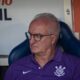 Dorival se diz satisfeito com atuação do Corinthians em derrota e lamenta