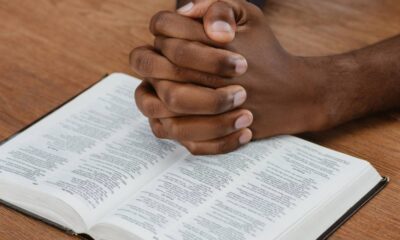 Versículo do dia Salmos 66:19 — Deus escuta até sua oração silenciosa