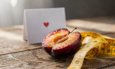 Os benefícios da ameixa que vão muito além do intestino e surpreendem muita gente