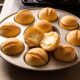 Com apenas 3 ingredientes, você garante um pão de queijo quentinho perfeito para o café da manhã