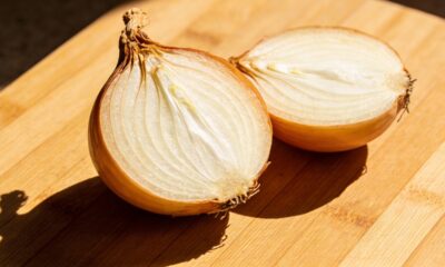 O sabor da cebola muda conforme ela envelhece e isso não é por acaso