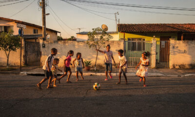 Brincadeiras que ocupavam a rua inteira e hoje quase ninguém vê mais