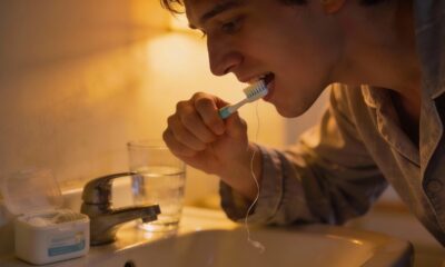 O erro comum antes de dormir que pode arruinar seu sorriso sem você perceber