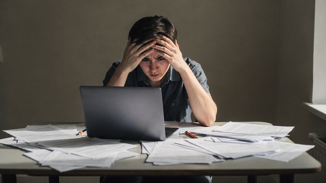 O que significa sentir cansaço emocional frequente