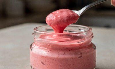 Com apenas 4 ingredientes, você prepara um danoninho caseiro firme que fica pronto em 10 minutos