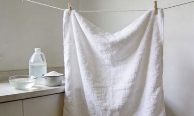 As toalhas vão ficar brancas como a neve com este método sem cloro