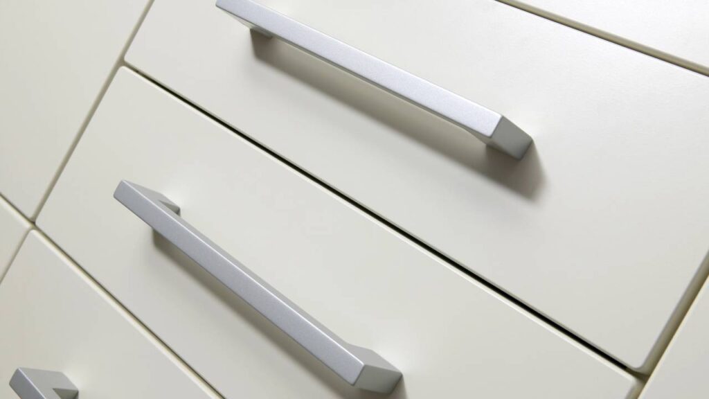 Ideias com gavetas velhas que transformam peças esquecidas em objetos lindos e cheios de utilidade