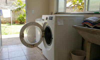 Deixar a porta da máquina de lavar aberta pode ser tornar um problema