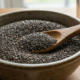 Quem deve evitar o consumo de chia segundo especialistas em saúde e o sinal que muita gente ignora