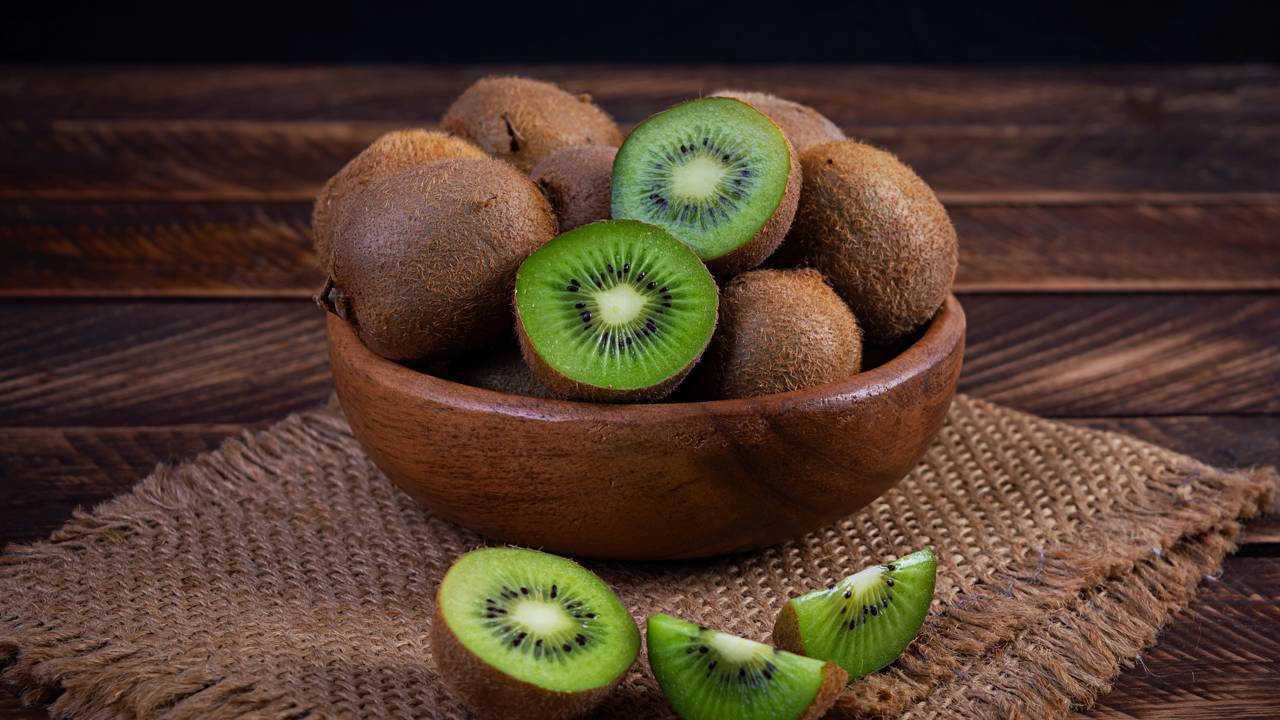 Rica em vitamina C, a fruta “esquecida” ajuda intestino e imunidade