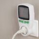 Como saber quanto um aparelho gasta de energia usando um dispositivo simples