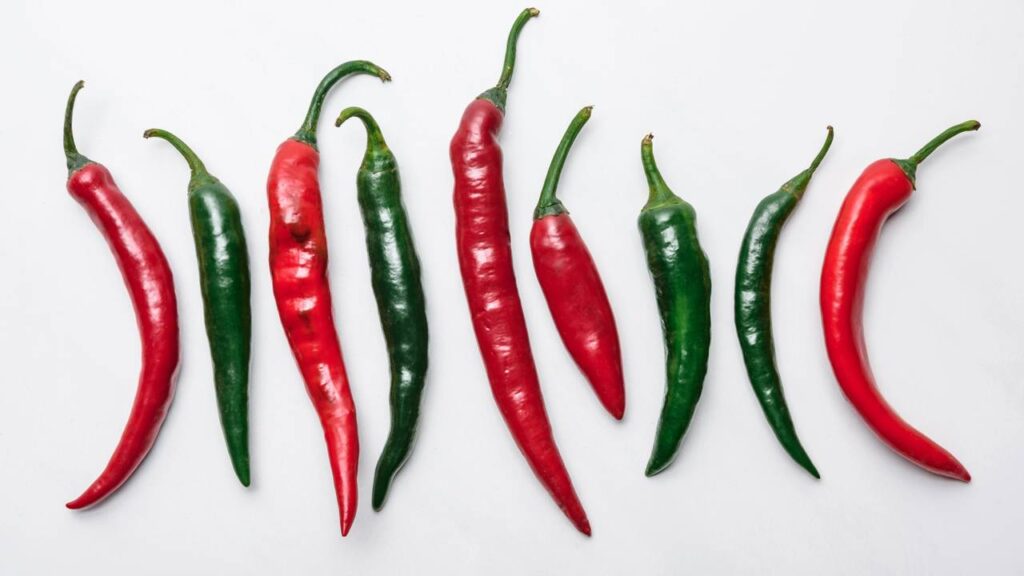 Os benefícios da pimenta que poucos conhecem e como ela age no corpo