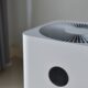 Benefícios do purificador de ar portátil vão além do simples conforto