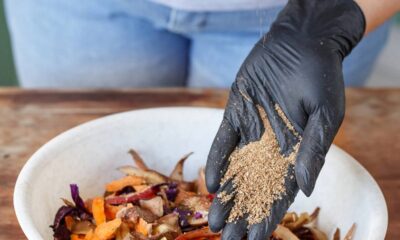 Adubo caseiro poderoso pode ser feito em poucos dias usando ingredientes que você já tem em casa