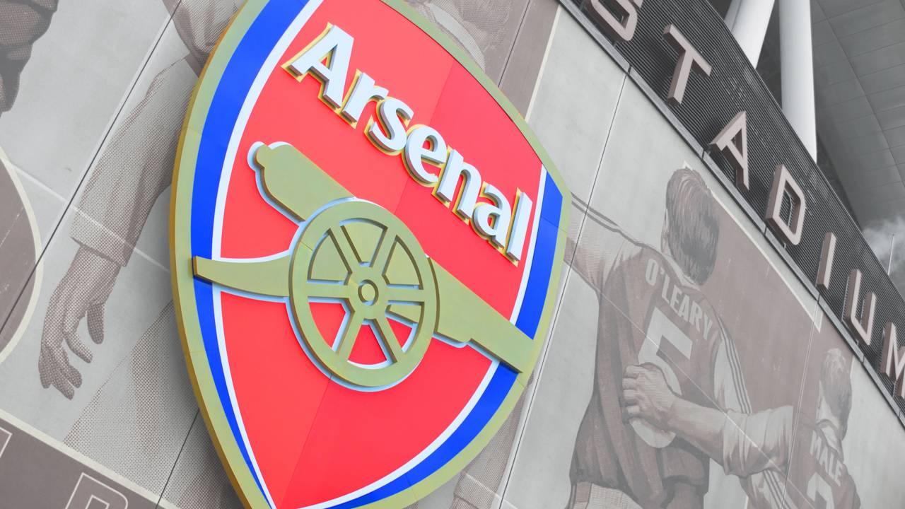 Arsenal lidera corrida por jovem promessa de gigante espanhol em negociação avaliada em 87 milhões