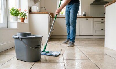 Limpar o piso com água morna, vinagre e detergente: por que é recomendado