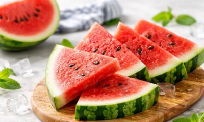 Essa fruta que hidrata o corpo está sendo consumida por pessoas acima de 40 anos para cuidar da pele