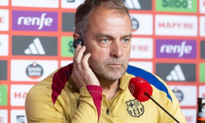Barcelona deseja renovar com Hansi Flick até 2028, enquanto o técnico quer se aposentar no clube espanhol