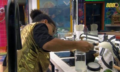 ‘Suco’ de água de frango feito por Tia Milena pode colocar saúde em risco