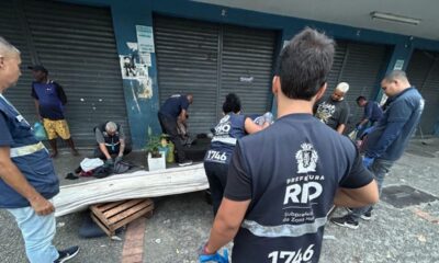 Operação em Madureira revela arsenal com mais de 70 armas brancas