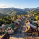 A pequena vila europeia que virou a "Suíça Mineira" pelo frio, fondue e arquitetura a 1.554 m na Serra