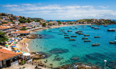 A vila de pescadores brasileira que ficou famosa após visita de atriz francesa e tem mais de 20 praias que atraem turistas