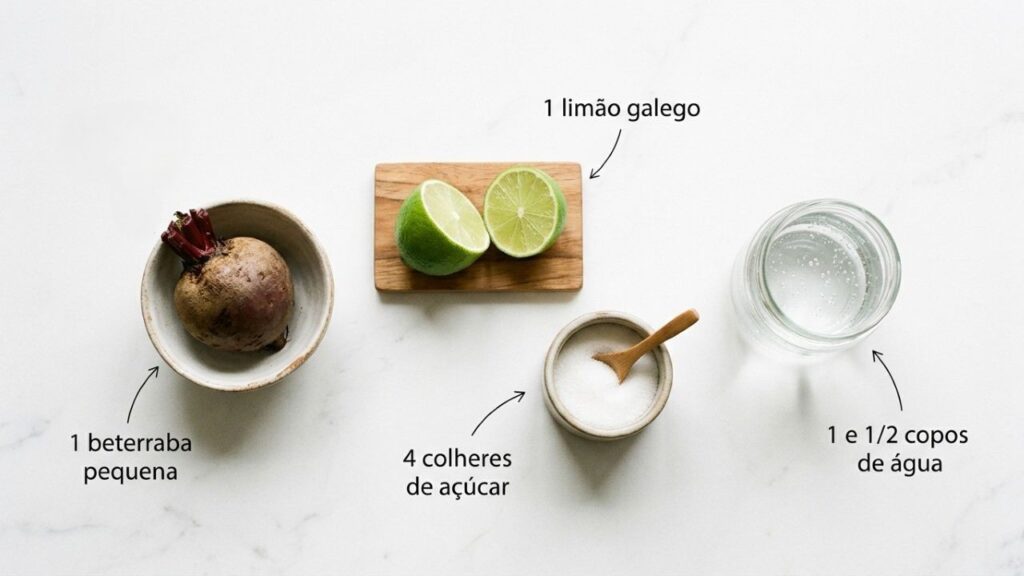 Misture beterraba, limão e água e prepare um suco de beterraba com limão bem refrescante