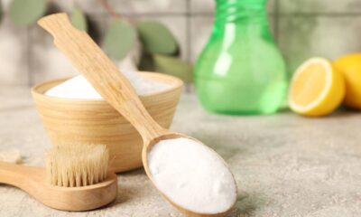 Como desencardir pano de prato muito sujo usando bicarbonato e recuperar o branco em poucos minutos