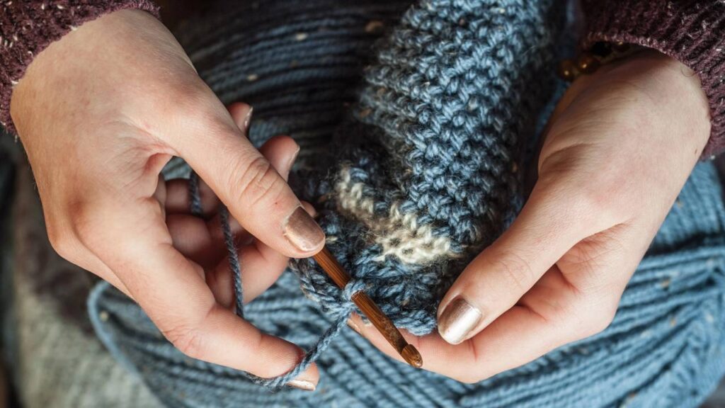 Aprender crochê do zero é mais fácil do que parece com um método bem explicado