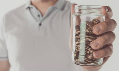 Dicas de economia no dia a dia que podem ajudar a gastar menos e organizar melhor o dinheiro