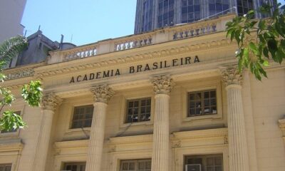 Escritora que participou da fundação da Academia Brasileira de Letras foi excluída por ser mulher; conheça