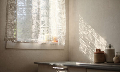 Aposte na cortina de crochê para criar um ambiente rústico e chique que vai surpreender todas as suas visitas