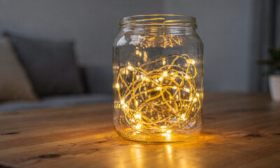 Como fazer lâmpadas com frascos de vidro e luzes LED incríveis gastando quase nada