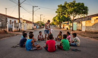 Brincadeiras que acabavam só quando a mãe chamava e faziam a rua virar o melhor lugar do dia