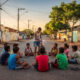 Brincadeiras que acabavam só quando a mãe chamava e faziam a rua virar o melhor lugar do dia