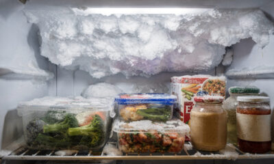 O que significa quando a geladeira cria gelo excessivo mesmo sem abrir toda hora