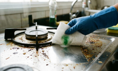 Basta uma gota no lenço umedecido para remover a gordura do fogão sem esforço, nem produtos caros