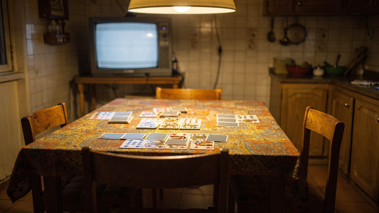 Jogos que juntavam crianças e adultos na mesa da cozinha e viravam lembrança para a vida toda