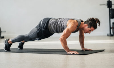 Esse exercício simples aquece ombros, braços e corpo inteiro em menos de 1 minuto