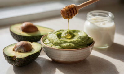 Aprenda a fazer a máscara de mãos mais nutritiva com itens da cozinha para ter mãos de seda